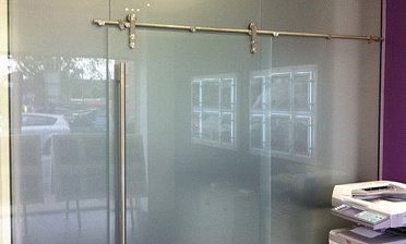 Перегородки из стекла непрозрачные, для офиса купить в Ростове-на-Дону