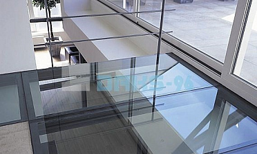 Стеклянный потолок на межэтажной площадке купить в Ростове-на-Дону