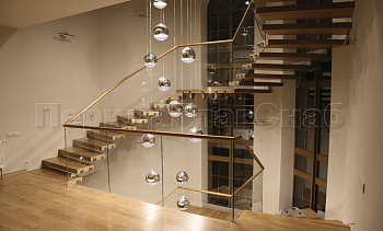 Перила для лестниц в частном доме в Ростове-на-Дону. Готовые проекты ПерилаГлавСнаб Перила для лестниц в частном доме в Ростове-на-Дону. Готовые проекты ПерилаГлавСнаб