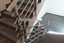 Перила для лестниц из металла в Ростове-на-Дону. Готовые проекты ПерилаГлавСнаб - фото 13 Перила для лестниц из металла в Ростове-на-Дону. Готовые проекты ПерилаГлавСнаб - фото 13