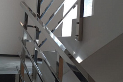 Перила для лестниц из металла в Ростове-на-Дону. Готовые проекты ПерилаГлавСнаб - фото 14 Перила для лестниц из металла в Ростове-на-Дону. Готовые проекты ПерилаГлавСнаб - фото 14