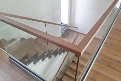 Перила и ограждения из нержавейки и дерева в Ростове-на-Дону. Готовые проекты ПерилаГлавСнаб - фото 20 Перила и ограждения из нержавейки и дерева в Ростове-на-Дону. Готовые проекты ПерилаГлавСнаб - фото 20