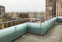 Цельностеклянные ограждения для крыш в Ростове-на-Дону. Готовые проекты ПерилаГлавСнаб - фото 21 Цельностеклянные ограждения для крыш в Ростове-на-Дону. Готовые проекты ПерилаГлавСнаб - фото 21
