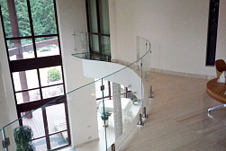 Стеклянные перила для атриумов в Ростове-на-Дону. Готовые проекты ПерилаГлавСнаб - фото 5