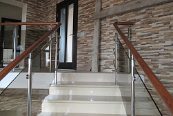 Перила и ограждения из нержавейки и дерева в Ростове-на-Дону. Готовые проекты ПерилаГлавСнаб - фото 27 Перила и ограждения из нержавейки и дерева в Ростове-на-Дону. Готовые проекты ПерилаГлавСнаб - фото 27