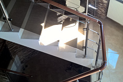 Перила и ограждения из нержавейки и дерева в Ростове-на-Дону. Готовые проекты ПерилаГлавСнаб - фото 26 Перила и ограждения из нержавейки и дерева в Ростове-на-Дону. Готовые проекты ПерилаГлавСнаб - фото 26