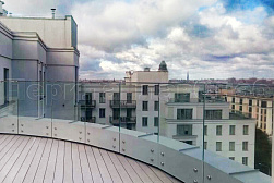 Цельностеклянные ограждения для крыш в Ростове-на-Дону. Готовые проекты ПерилаГлавСнаб - фото 7 Цельностеклянные ограждения для крыш в Ростове-на-Дону. Готовые проекты ПерилаГлавСнаб - фото 7