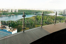 Цельностеклянные ограждения для крыш в Ростове-на-Дону. Готовые проекты ПерилаГлавСнаб - фото 25 Цельностеклянные ограждения для крыш в Ростове-на-Дону. Готовые проекты ПерилаГлавСнаб - фото 25