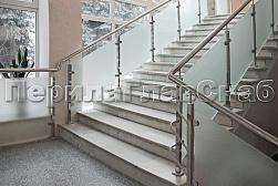 Стеклянные ограждения для торговых  и бизнес центров в Ростове-на-Дону. Готовые проекты ПерилаГлавСнаб - фото 2