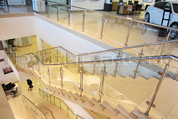 Ограждения из нержавейки со стеклом в Ростове-на-Дону. Готовые проекты ПерилаГлавСнаб - фото 3